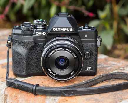 Olympus EM10 IV review